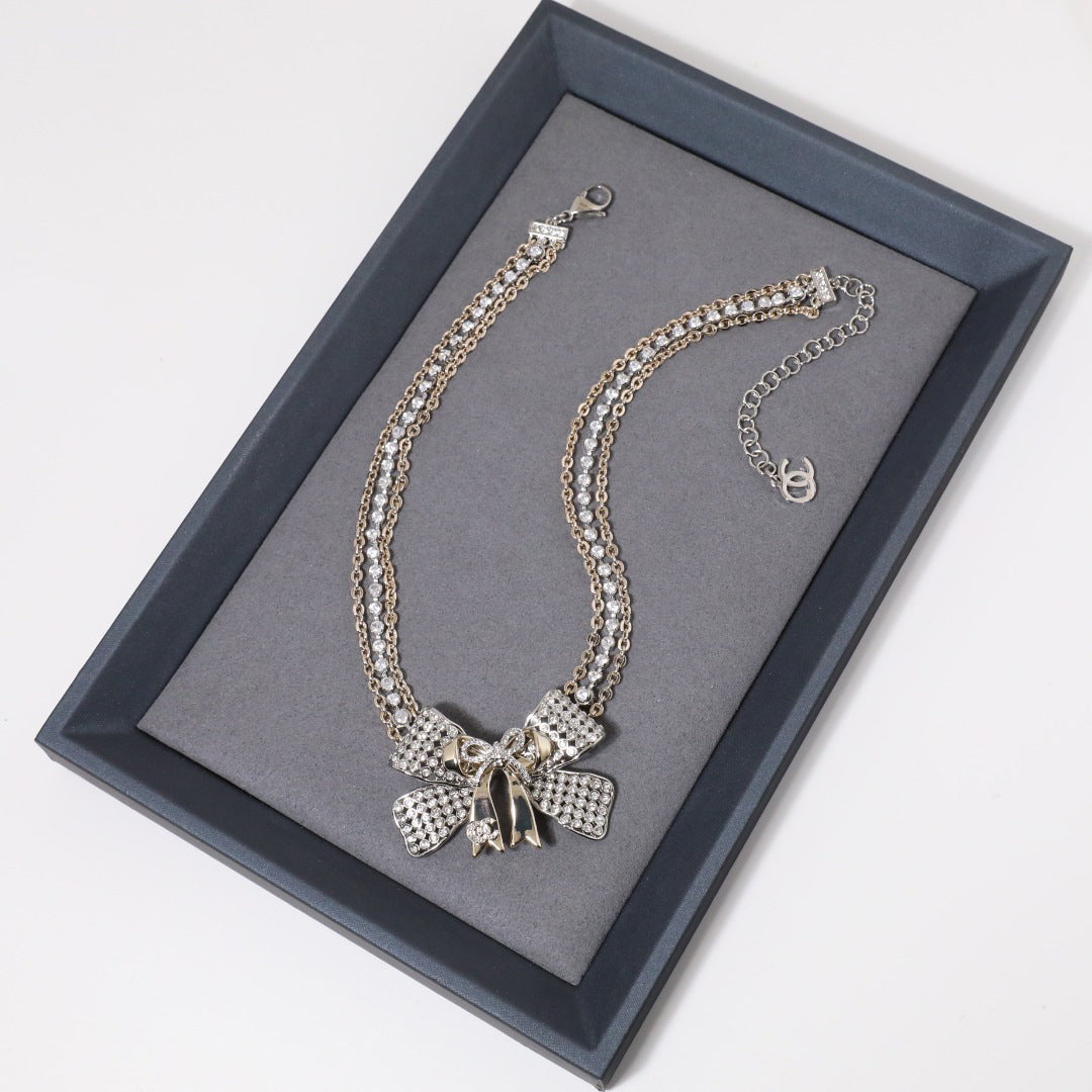 Elegant Luxury Two-Tone Rhinestone Bow Brooch for Women