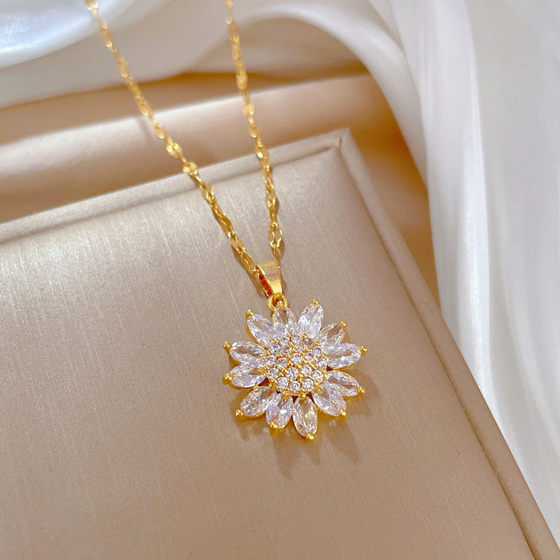 Sunflower Luxury Banquet Wedding Necklace for Women Titanium Steel Geometric Clavicle Chain