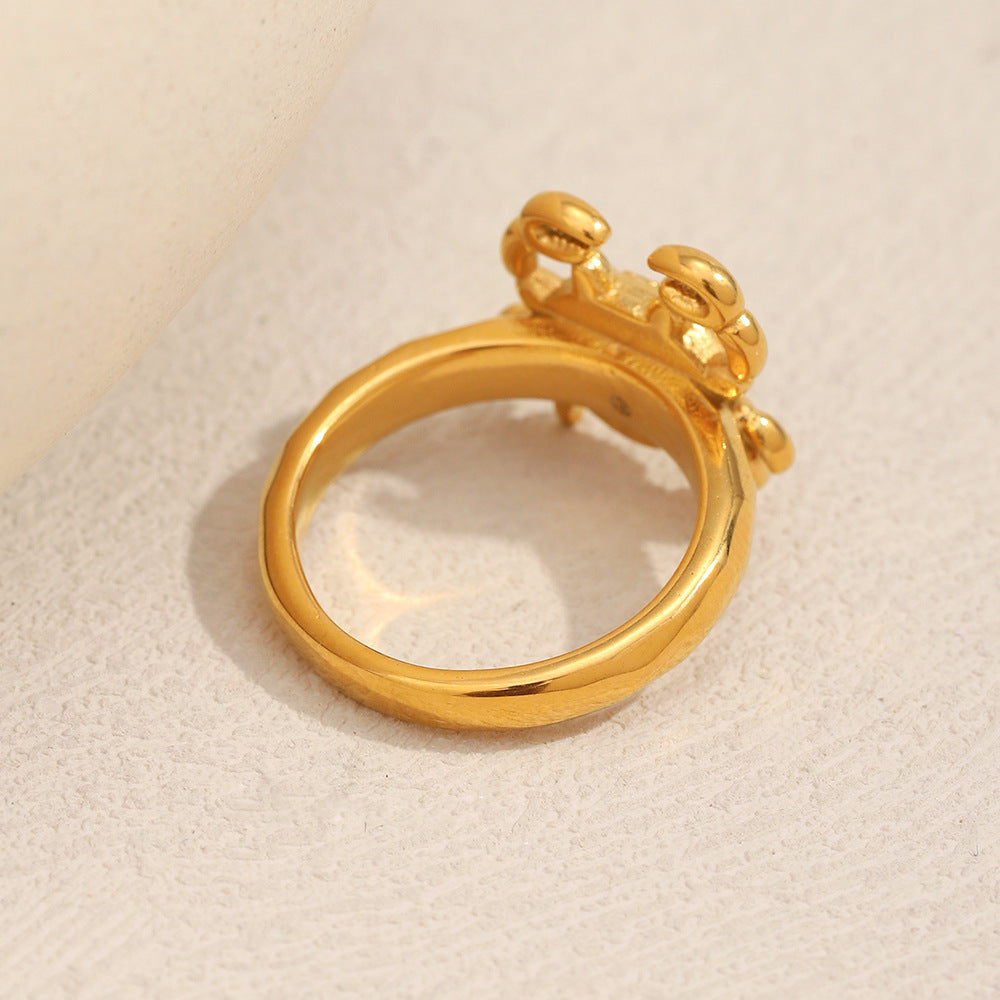 Bold Personality Style Crab-Shaped Stainless Steel Ring with 18K Gold Plating for Women