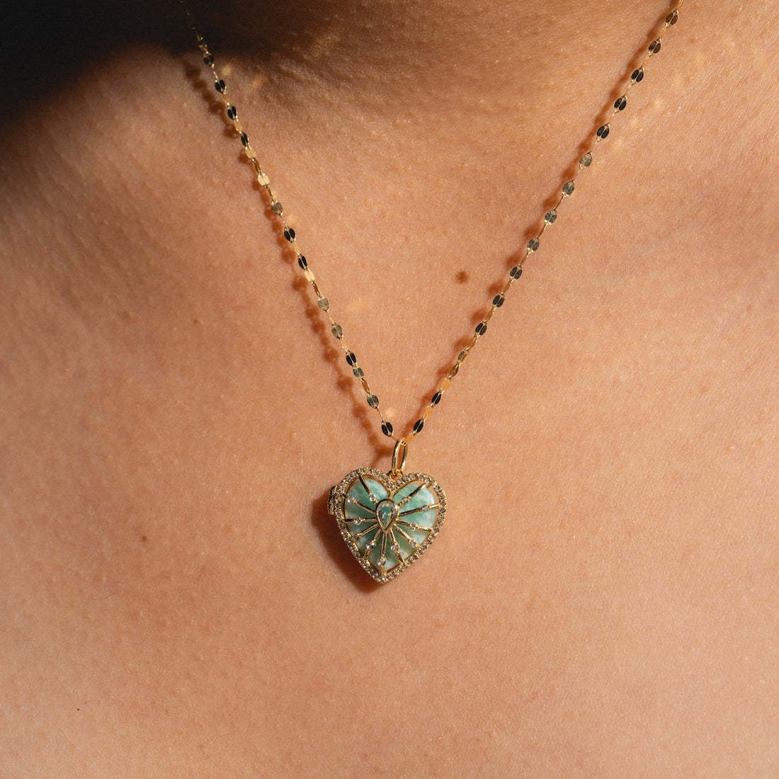 Vintage Heart-Shaped Copper Necklace with Rhinestone Inlay and Toggle Clasp for Women