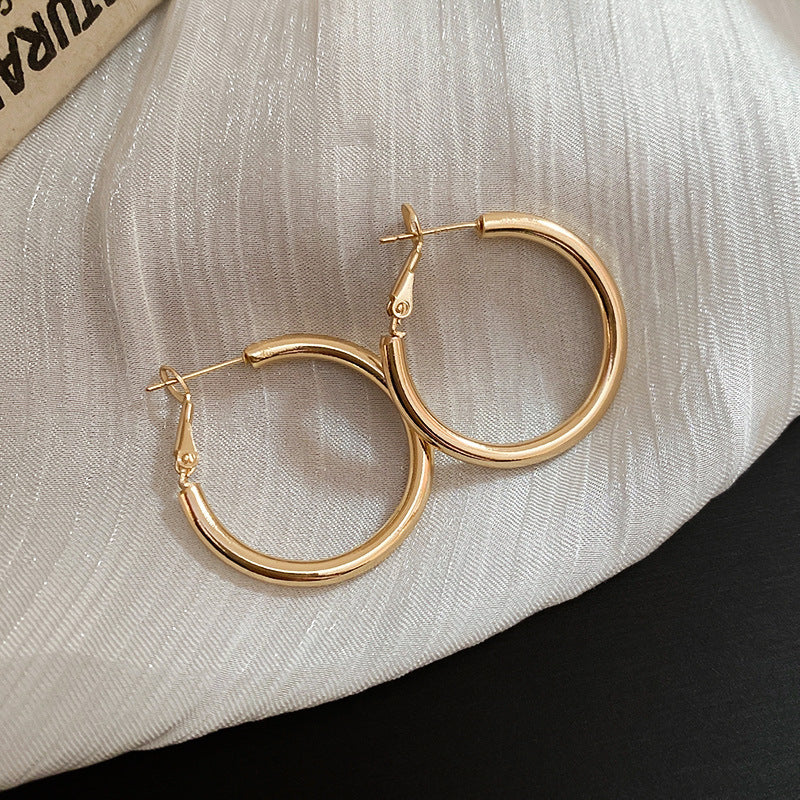 Orecchini a cerchio geometrici minimalisti in argento sterling con finitura placcata da donna