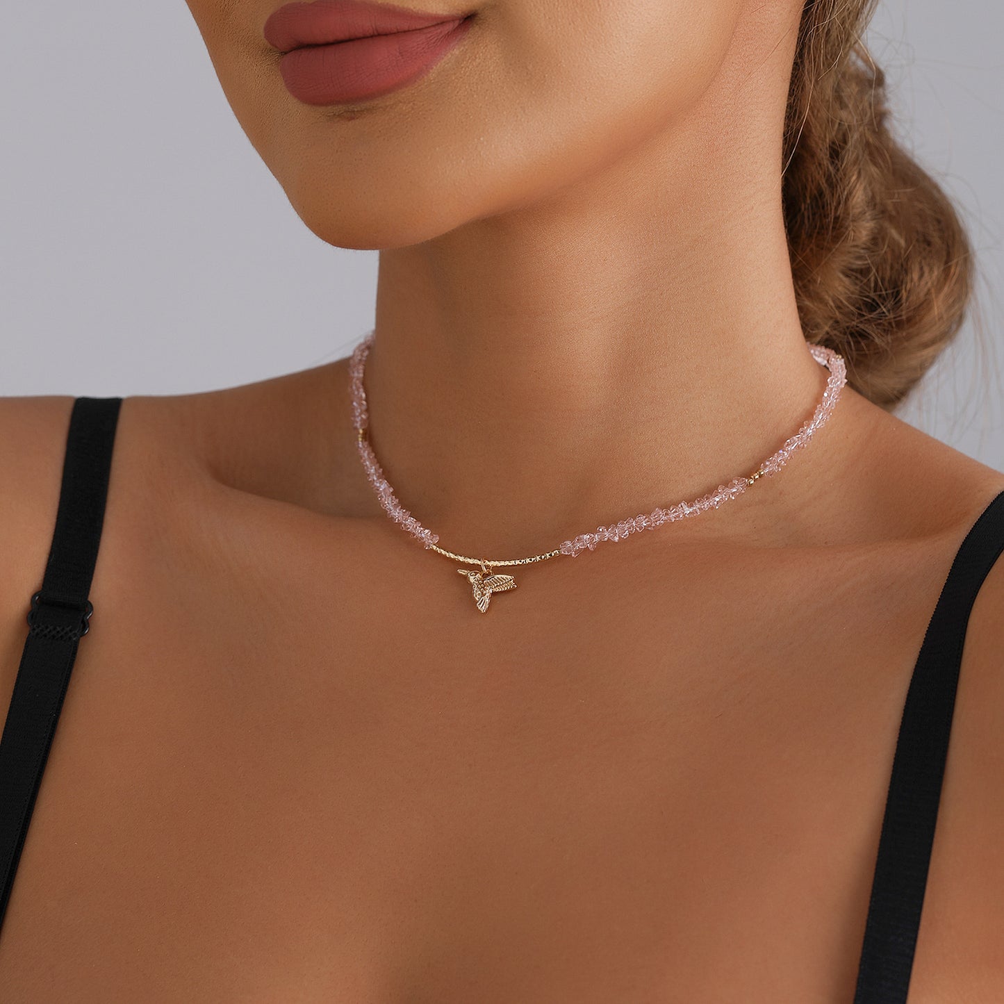 Minimalist Fashionable Bird Pendant Necklace in Alloy with Plated Finish for Women