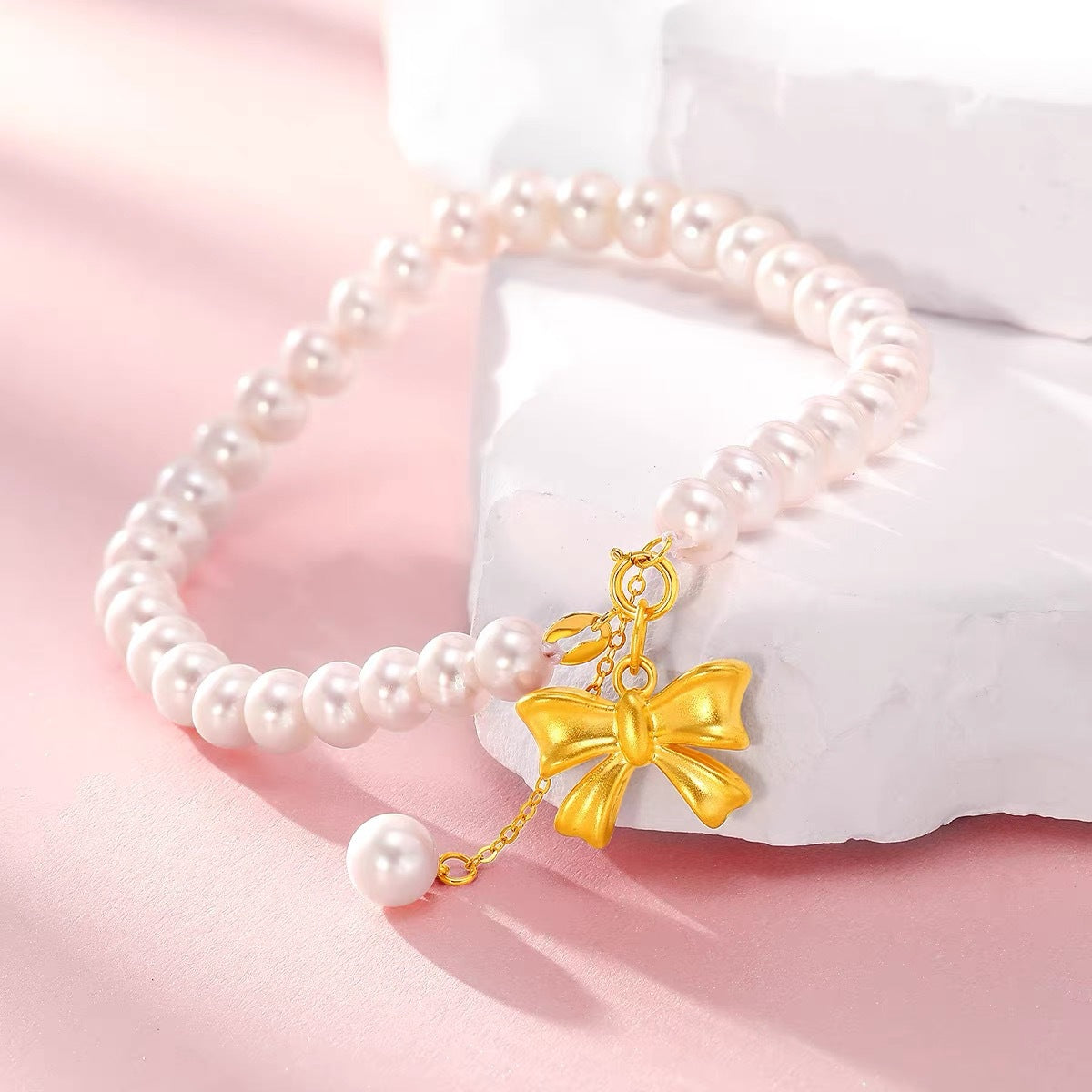 Butterfly Bow Pendant Necklace for Women with Imitation Pearl Accents, Copper Pendant, Plated Finish, Delicate Clavicle Chain, Minimalist Original Design