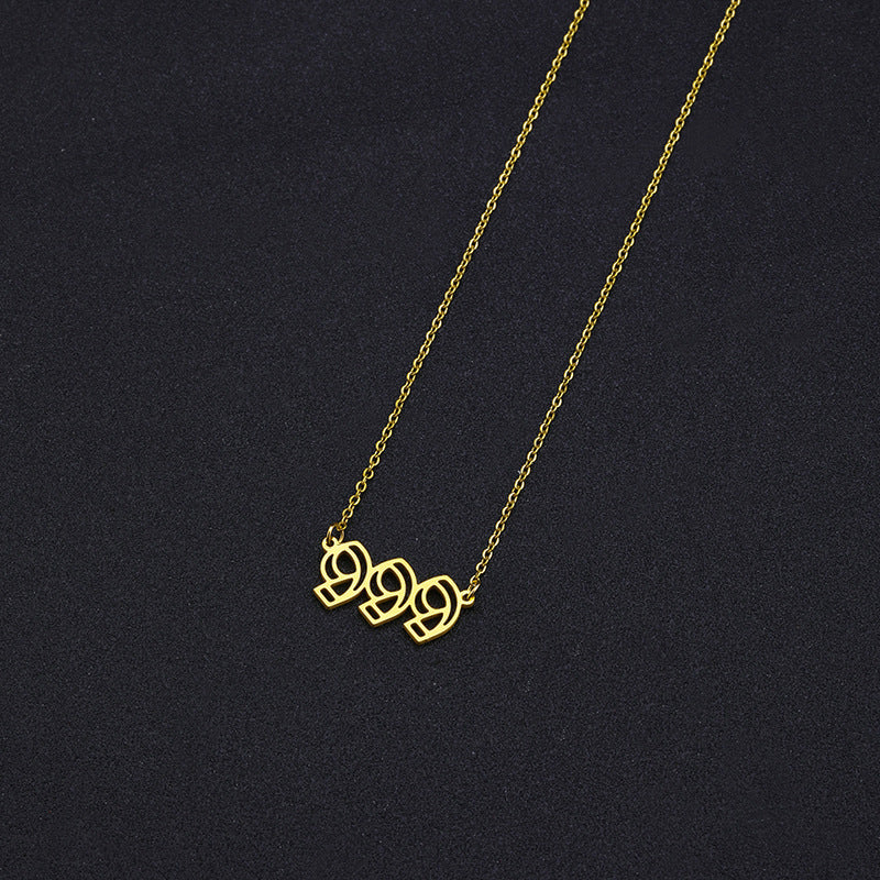 Collar Minimalista de Acero Inoxidable con Colgante de Número Grabado en Cadena O para Mujer