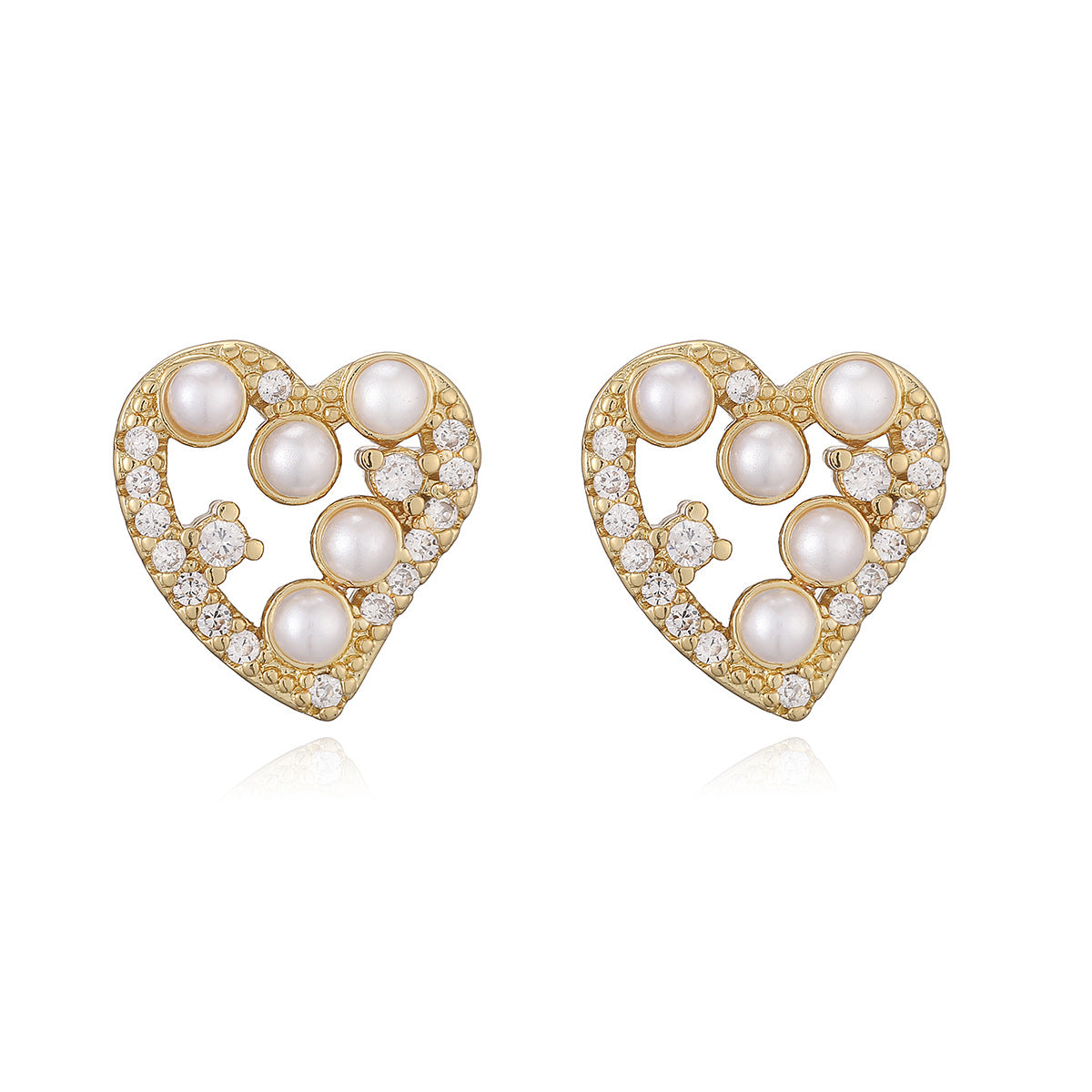 Minimalist Luxury 18K Gold Plated Brass Heart Stud Earrings with Cubic Zirconia and Pearl for Women