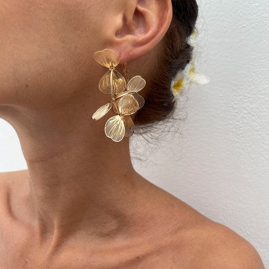 Orecchini Minimalisti a Foglia di Ginkgo con Perni in Acciaio Inossidabile e Design a Cerchio in Ferro Elettroplaccato