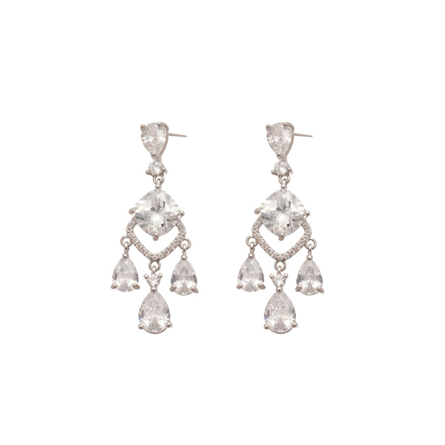 Pendientes elegantes de tuerca con diamantes de imitación y forma de lágrima, para mujer, con postes de acero inoxidable