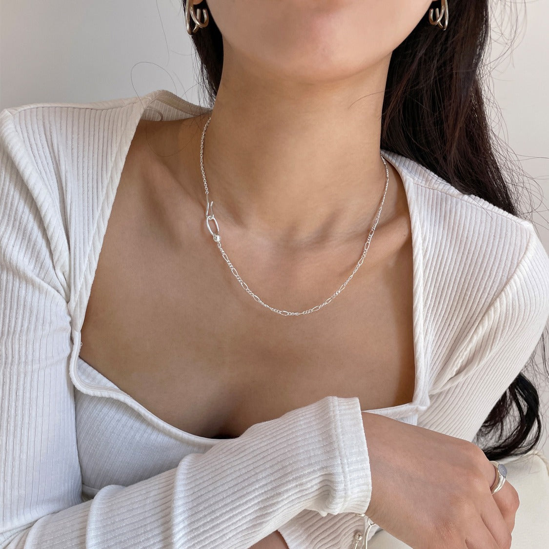 Collar Minimalista de Plata de Ley 925 con Estrellas Geométricas y Cuentas para Mujer