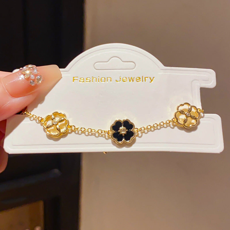 Luxury Elegant 18K Gold Plated Brass Floral Inlaid Cubic Zirconia Bracelet for Women