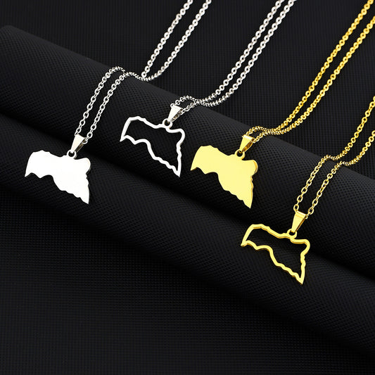 Collana con pendente etnico geometrico in acciaio inossidabile con charm in acciaio al titanio e finitura placcata su catena a O