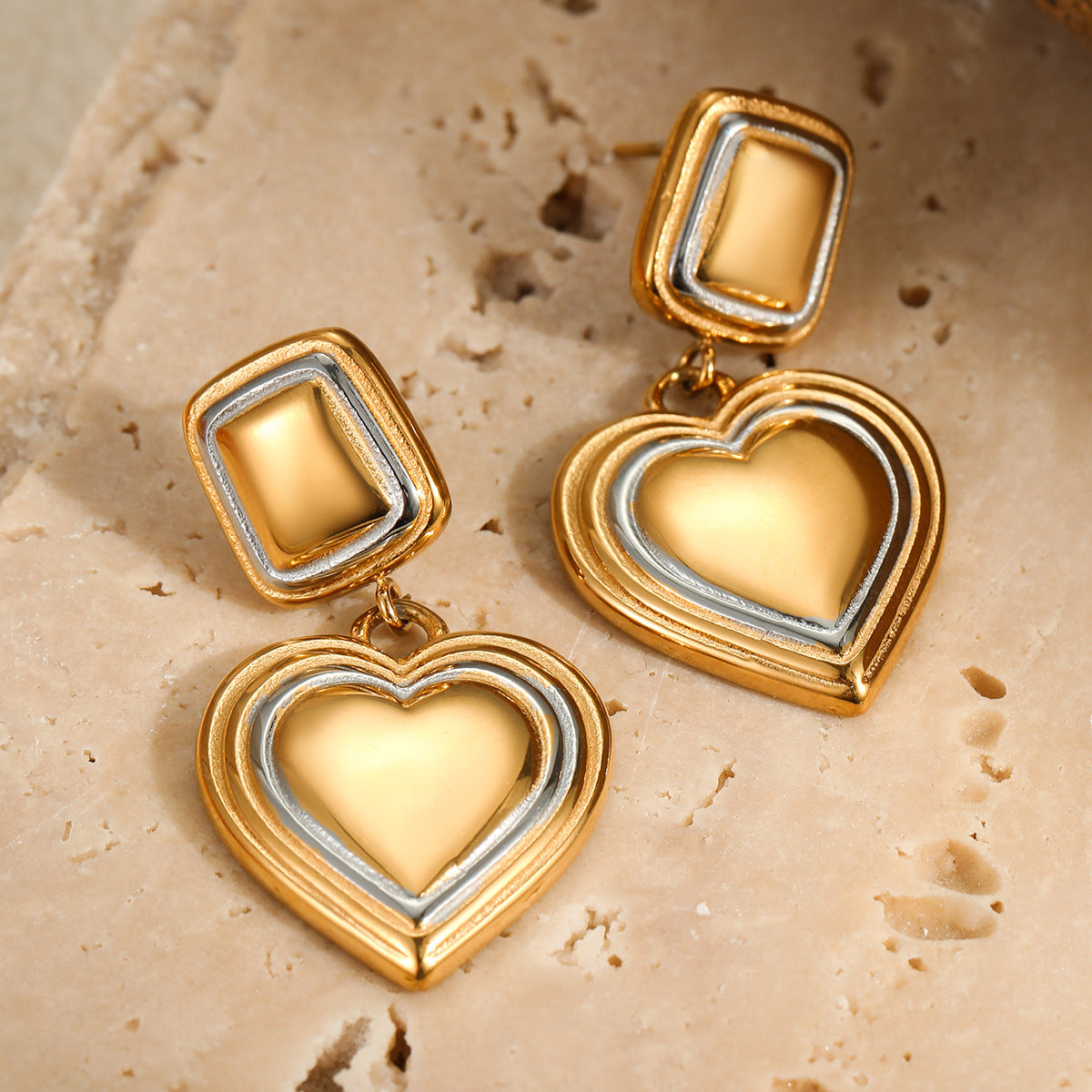 Orecchini a Cuore da Donna alla Moda in Acciaio Inossidabile con Placcatura in Oro 18K