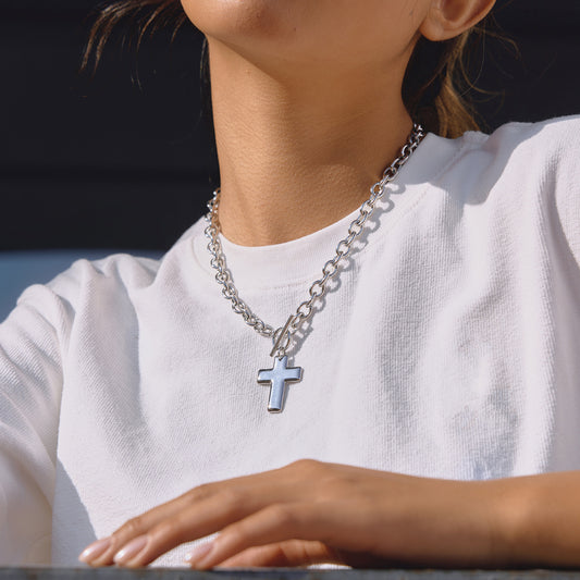 Minimalist 18K Gold Plated Stainless Steel Cross Necklace PVD Geometric Pendant Cable Chain for Unisex