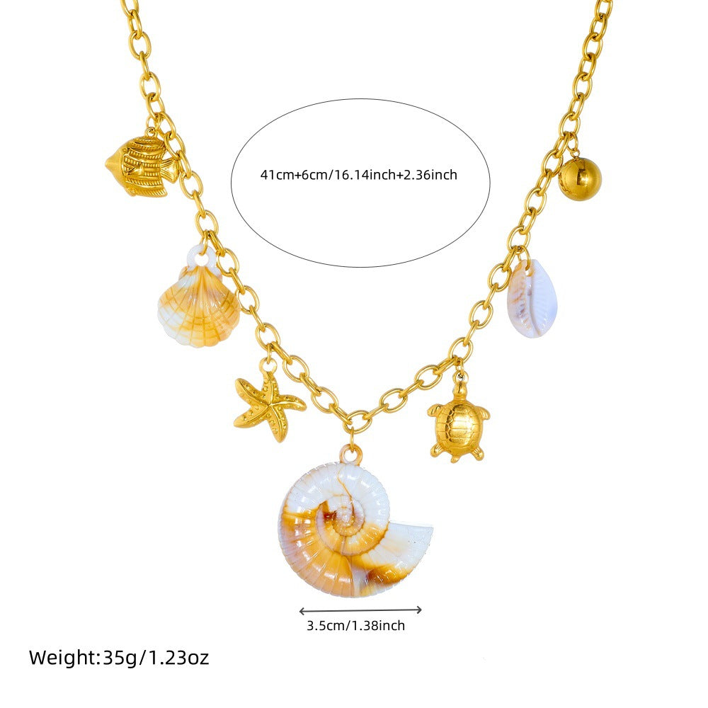 Collana con ciondolo a forma di conchiglia, stella marina e tartaruga a tema oceano audace per donna in acciaio inossidabile con finitura placcata