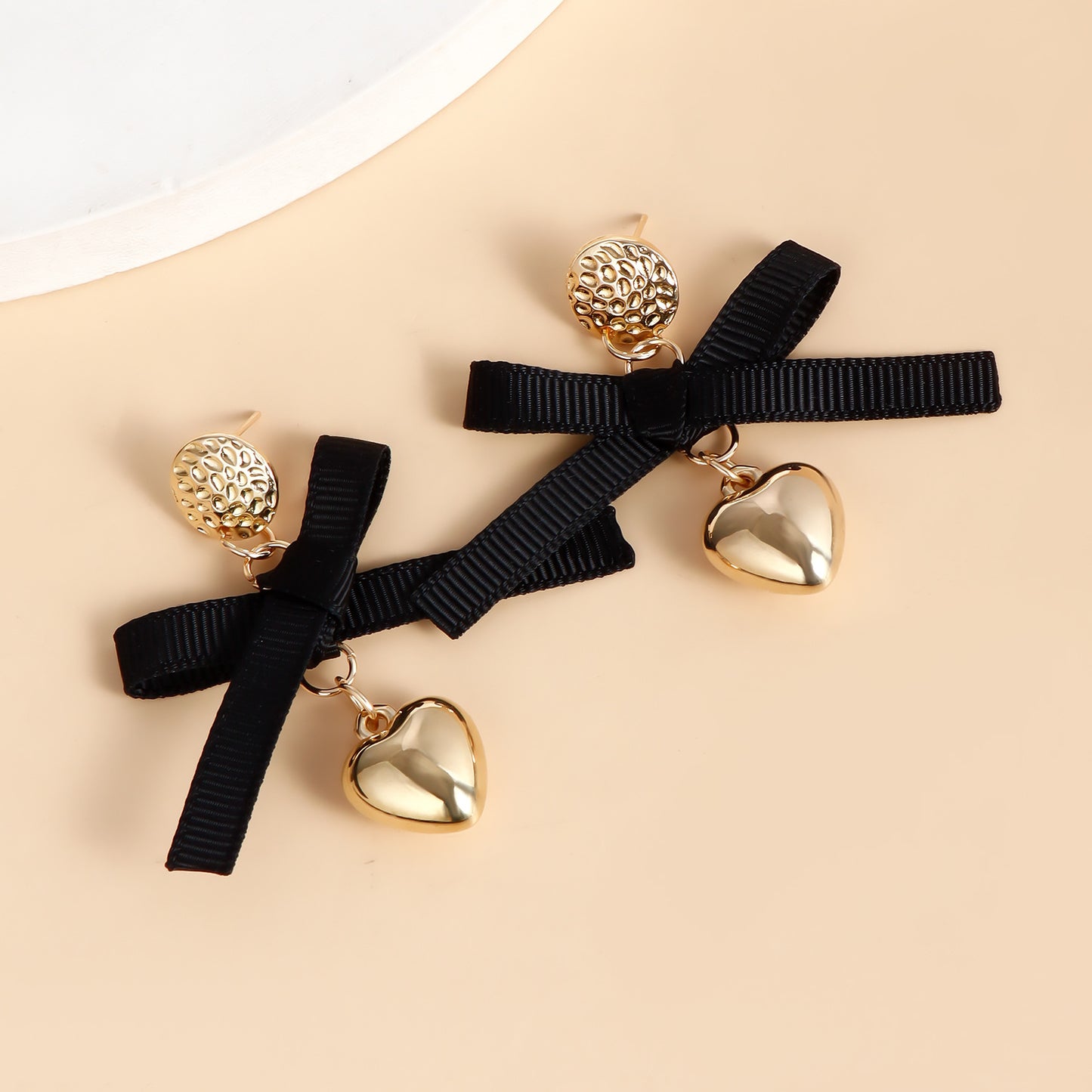 Elegant Bow and Heart-Shaped Pendant Earrings for Women with Electroplated Metal Finish