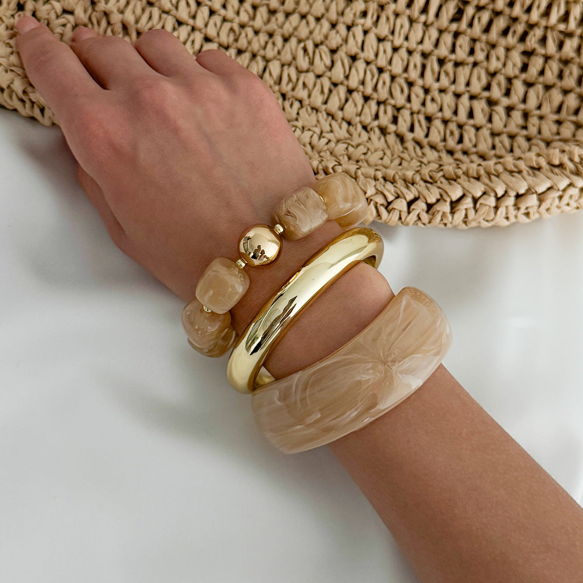 Minimalist Elegant Geometric Gradient Resin Plated Bangle Bracelet