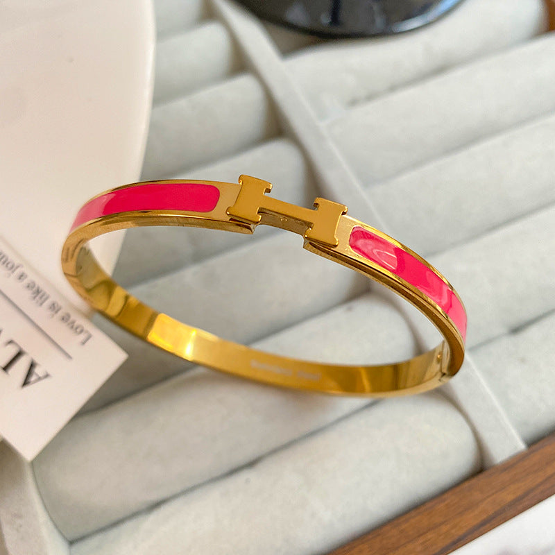 Minimalist Micro-inlay Shell Letter Oval Titanium Steel Bracelet Plated