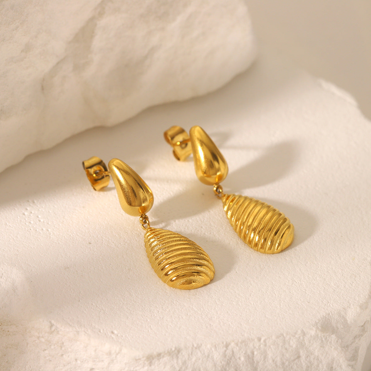 Ins Style 18K Gold Plated Stainless Steel Waterdrop Geometric Threaded Stud Earrings for Women