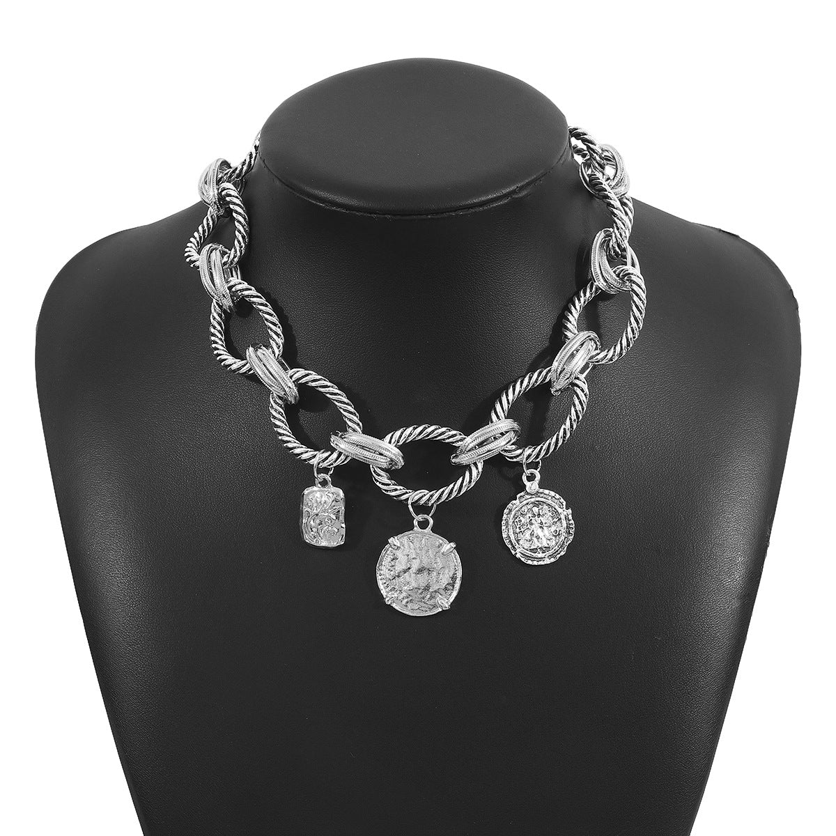 Collar de clavícula con colgante de moneda de aleación chapada de estilo geométrico con cadena retorcida