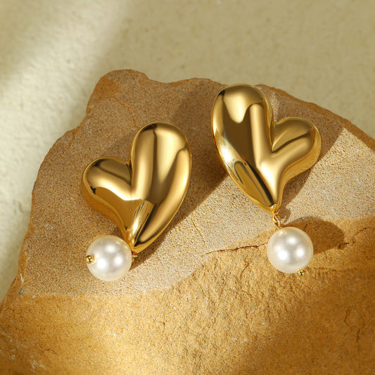 Orecchini in Acciaio Inossidabile a Cuore, alla Moda, Impreziositi da Perle, con Finitura Placcata per Donna