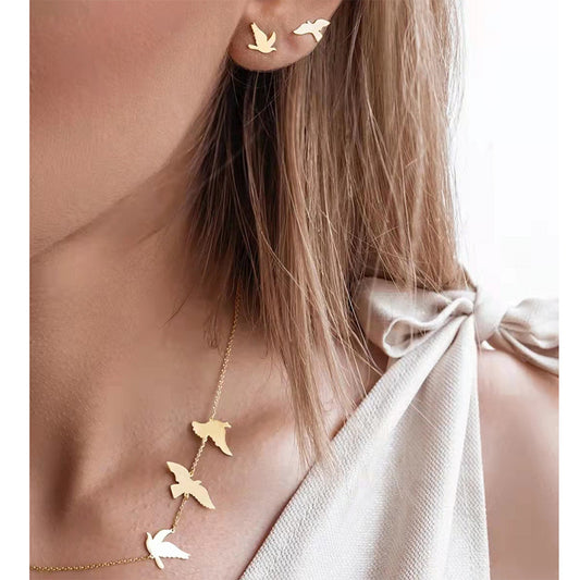 Sweet Minimalist Geometric Bird Alloy Pendant Stainless Steel Plated Necklace Cable Chain for Women