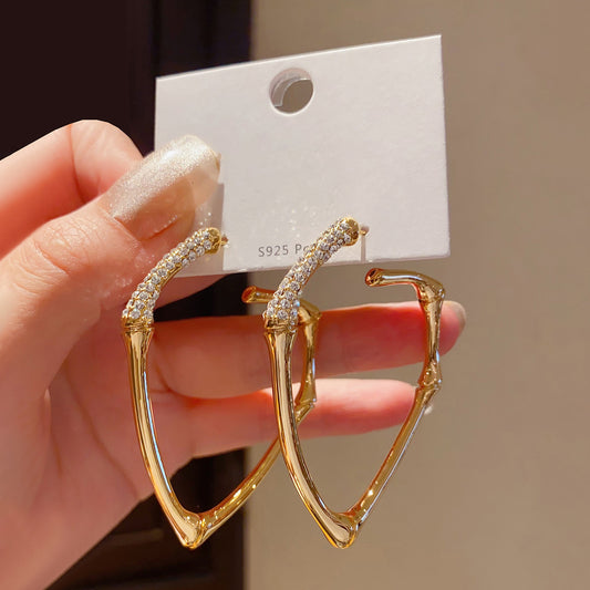 Orecchini a perno da donna di lusso minimalisti geometrici ispirati al bambù con intarsio di strass