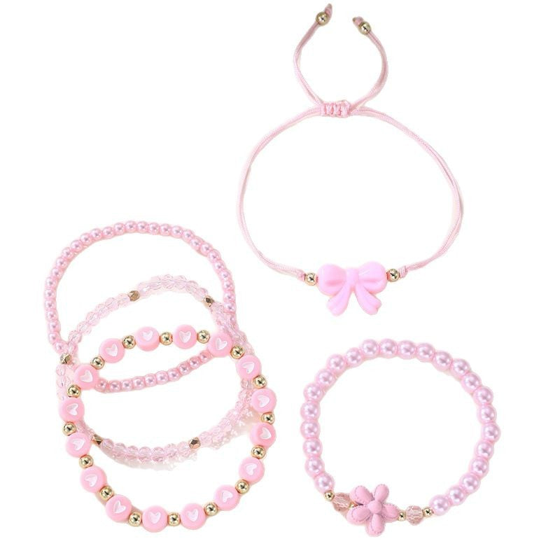 Pulsera bohemia hecha a mano con cuentas para niños, con dijes cuadrados de resina blanca y perlas de alfabeto coloridas