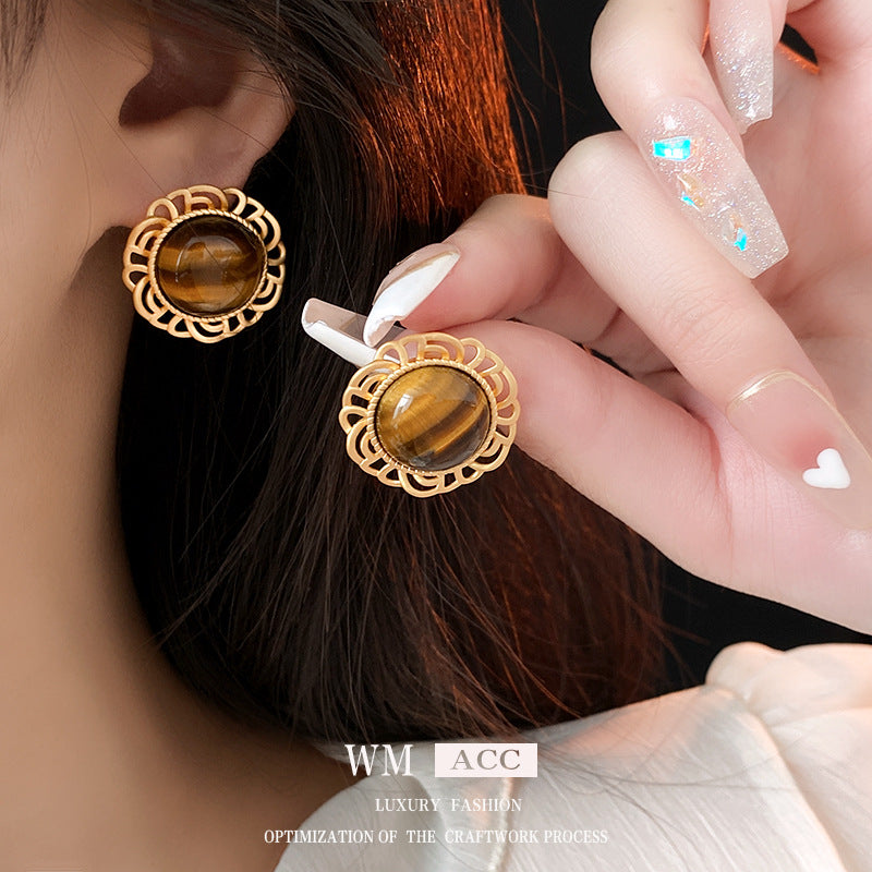 Minimalist Geometric Tiger Eye Stud Earrings in Alloy with Gold Plating for Women