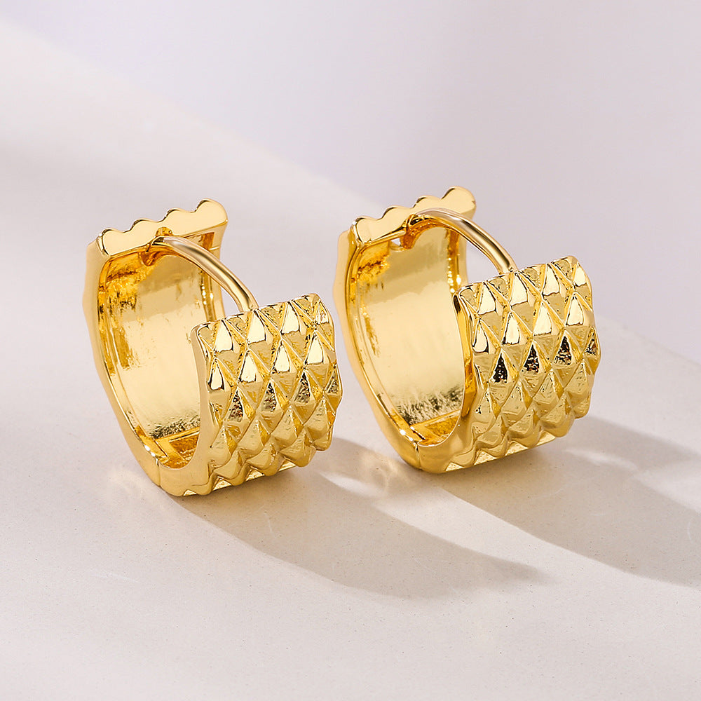 Orecchini a cerchio geometrici minimalisti in rame per donna con placcatura in vero oro design d'ispirazione vintage