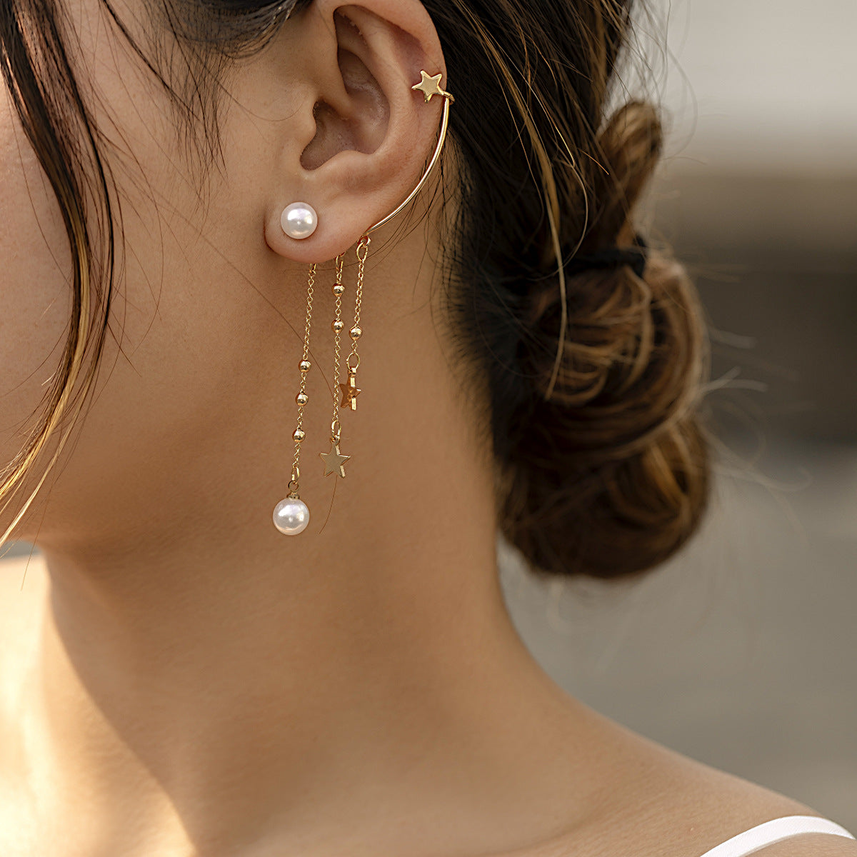 Sweet Geometric Alloy Plated Pearl Tassel Ear Cuff for Women
