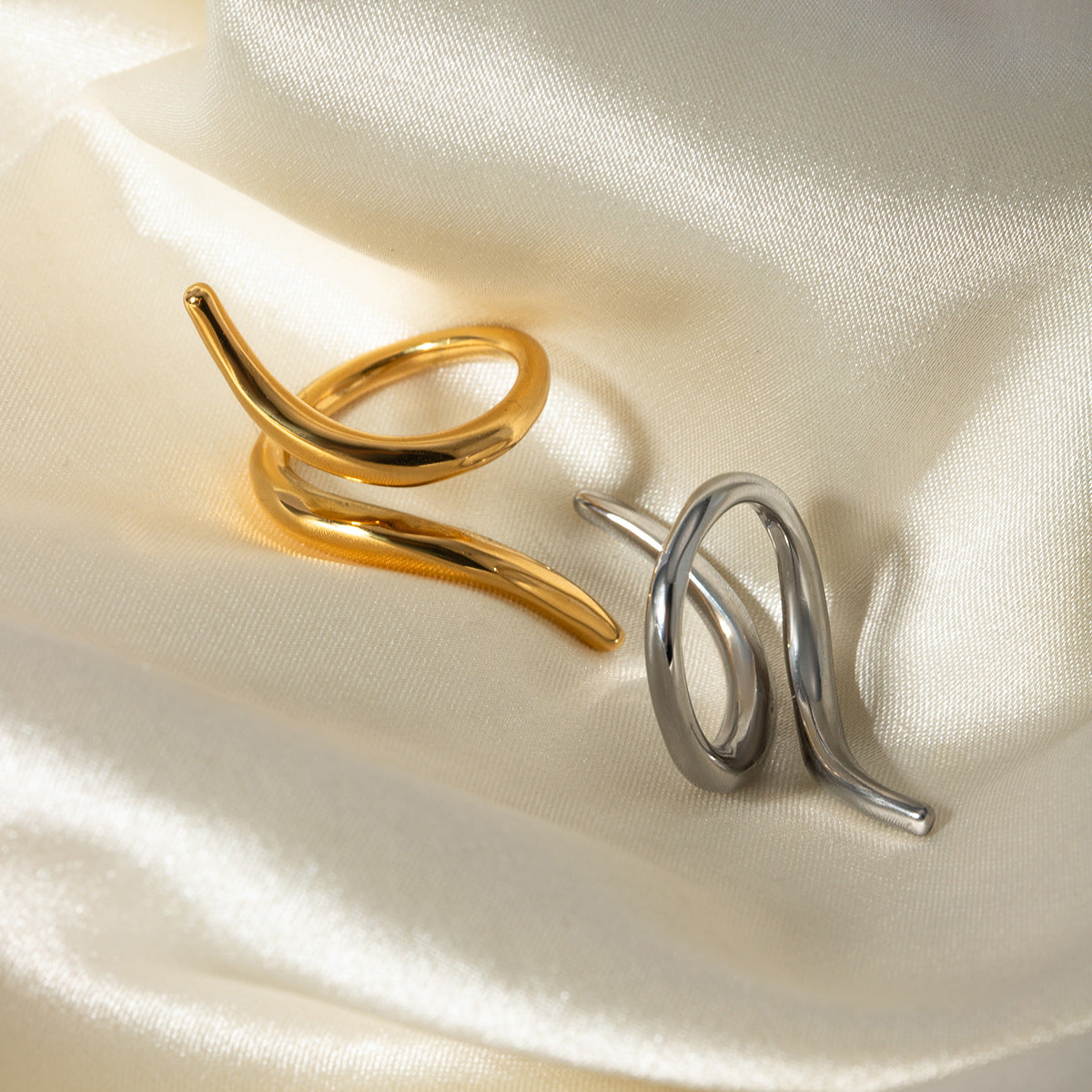 Anello Aperto Asimmetrico Geometrico Minimalista Gioielli Unisex in Acciaio Inossidabile Placcato Oro 18K