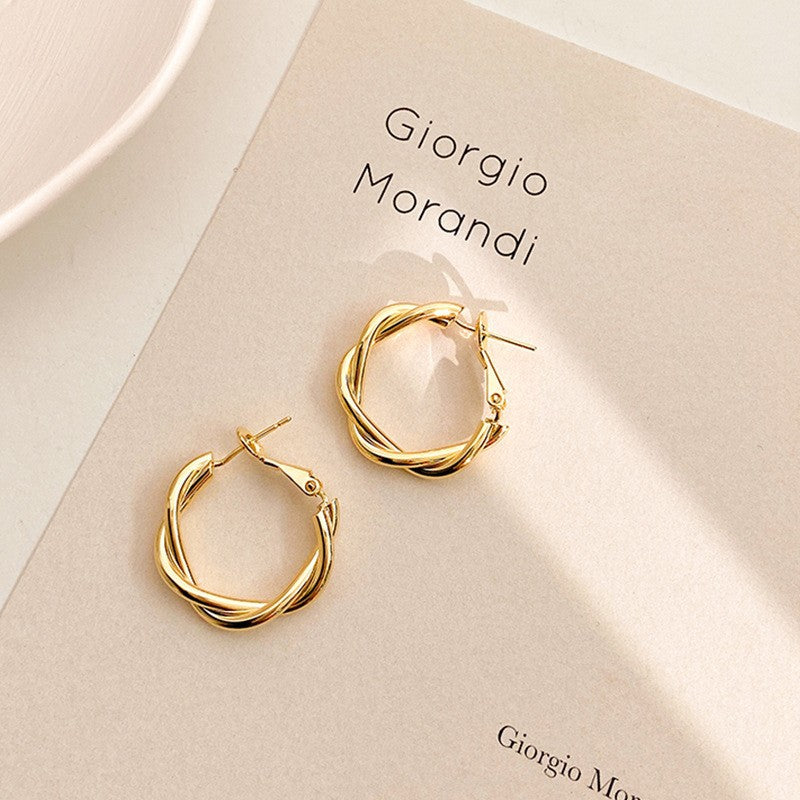 Pendientes de Flores Geométricas con Incrustaciones de Diamantes de Imitación en Cobre Bañado y Postes de Acero Inoxidable para Mujer, Joyería de Oreja de Lujo Minimalista y de Moda para el Día a Día