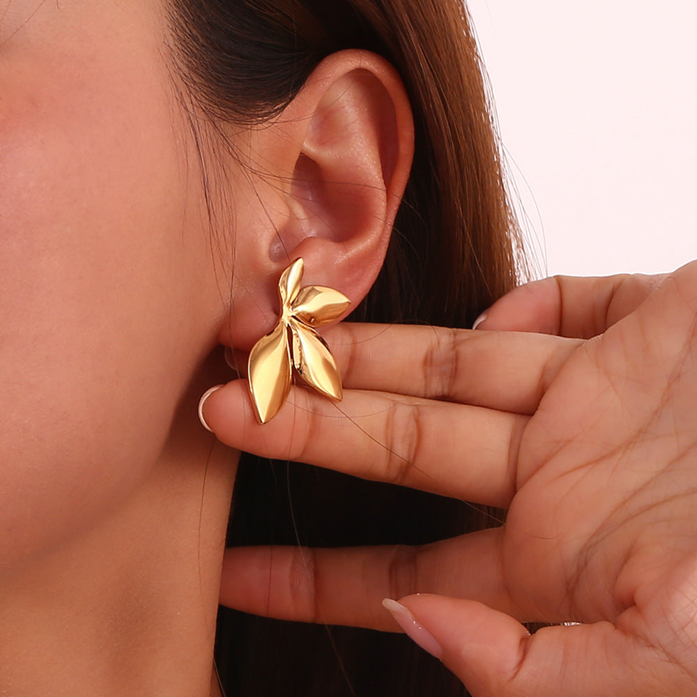 Minimalist Floral Leaf Stainless Steel Earrings for Women with 18K Gold Plating and Polished Finish