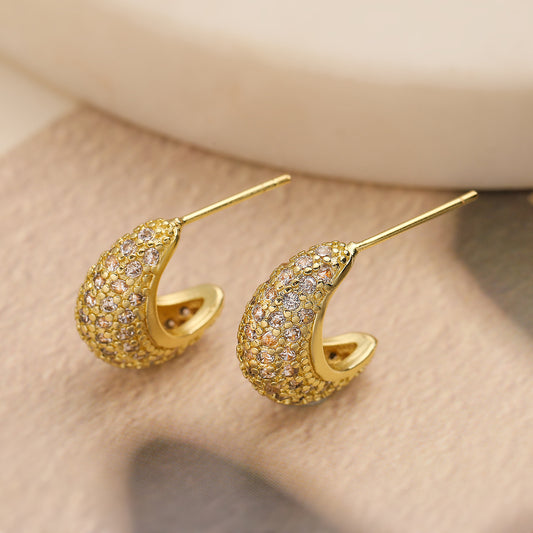 Orecchini a perno geometrici minimalisti da donna con base in rame e placcatura in oro 18 carati, accento in zircone micro-incastonato