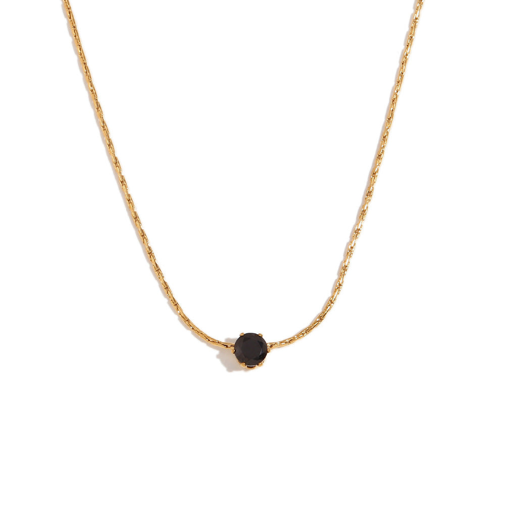Collana con Pendente Geometrico Minimalista da Donna in Acciaio Inox con Placcatura in Oro 18K e Mini Zirconia su Catena Sottile Intrecciata
