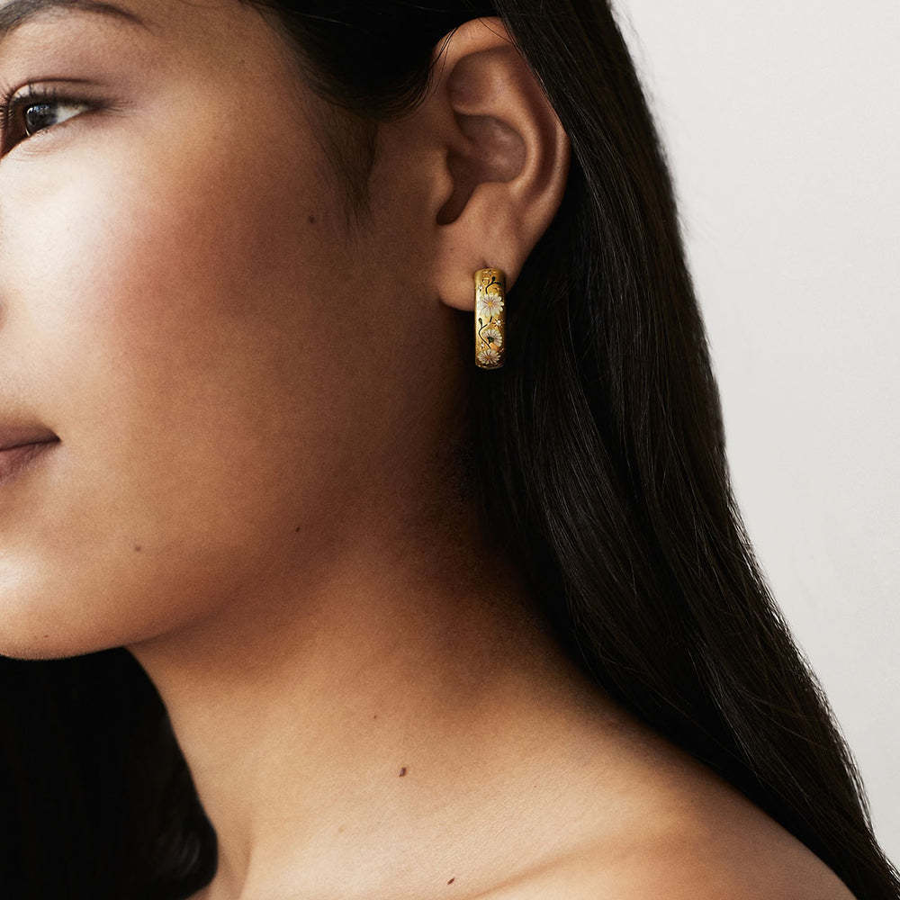 Vintage Floral Rose-Shaped Earrings in Stainless Steel with Gold Plating for Women