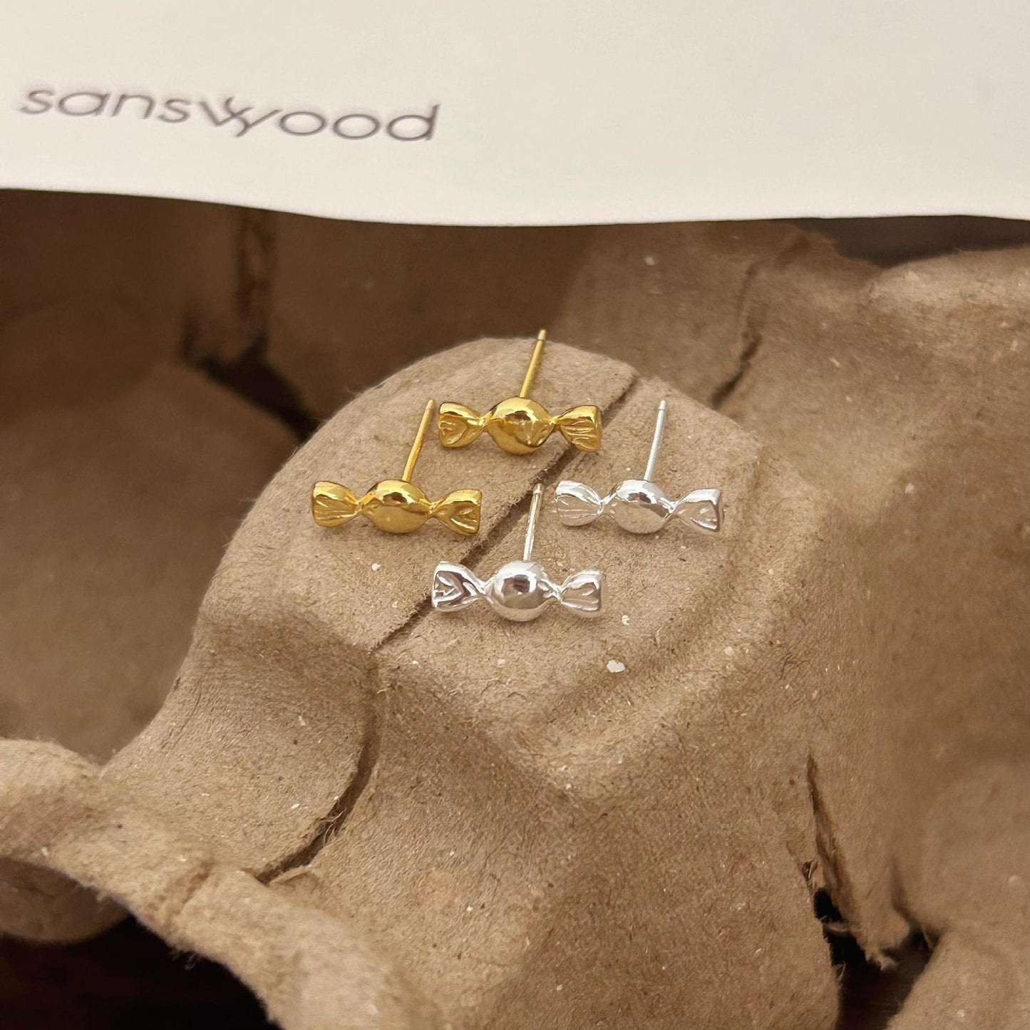 Pendientes de tuerca minimalistas geométricos con forma de letra de plata de ley 925 con acabado chapado
