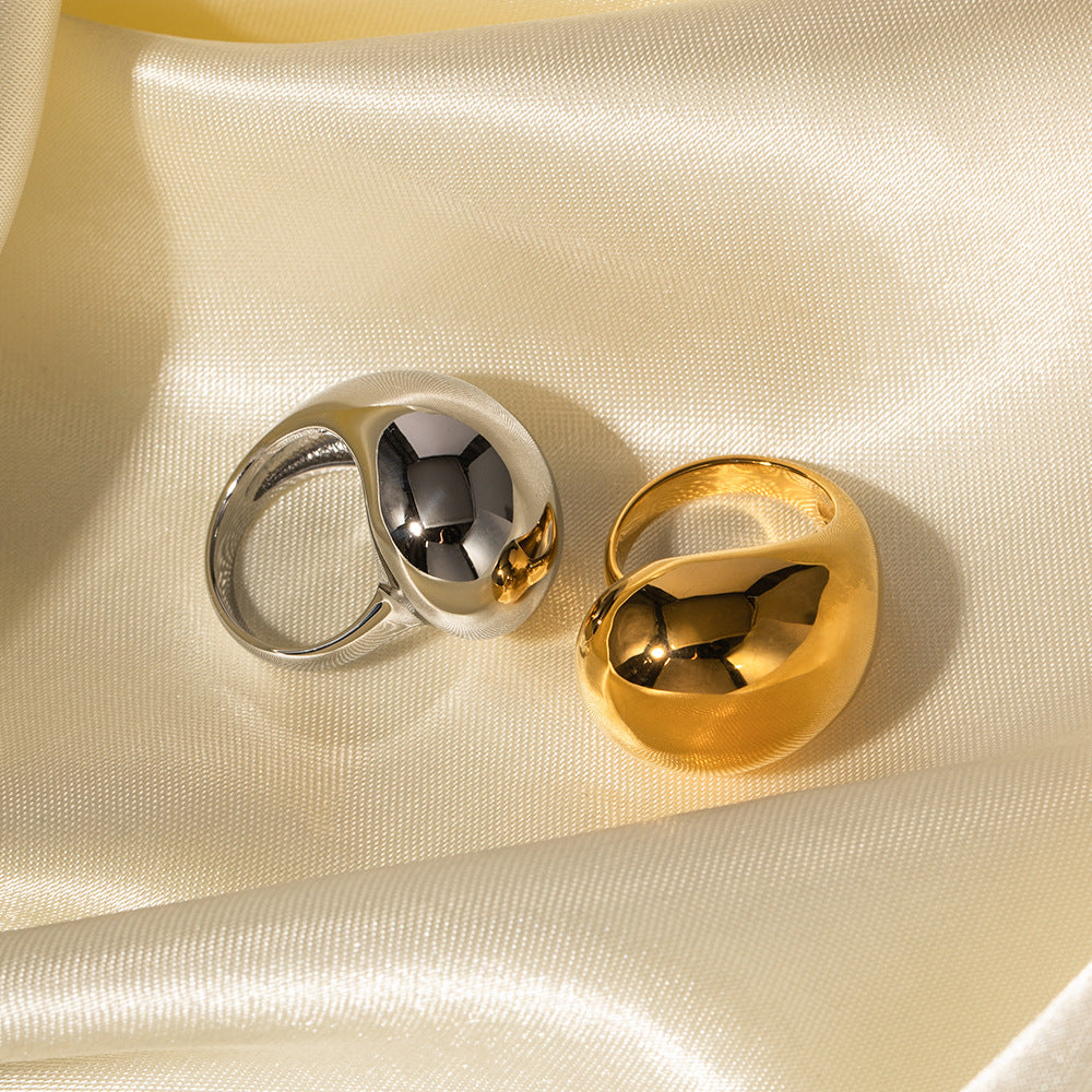 Anillo Cerrado de Acero Inoxidable con Baño de Oro de 18K de Diseño Geométrico y Moderno para Mujer
