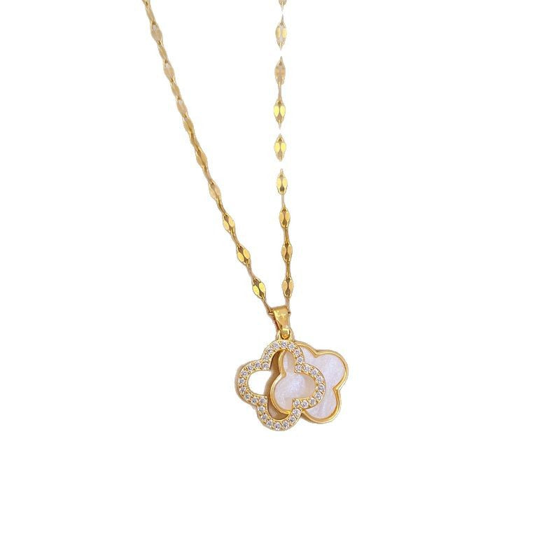 Collana con Ciondolo Quadrifoglio in Stile Cartone Animato da Donna in Acciaio al Titanio con Intarsio di Strass, Catena a Medaglione a Conchiglia a Doppio Lato