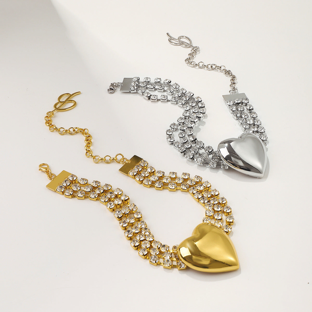 Collana girocollo multistrato da donna con strass a forma di cuore, dolce e grintosa