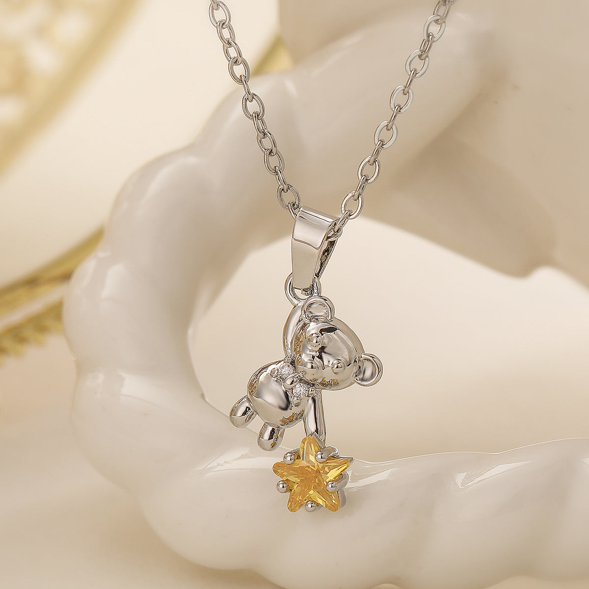 Cute Bear-Shaped Pendant Necklace for Women Made of Brass with Real Gold Plating and Zircon Inlay Minimalist Style