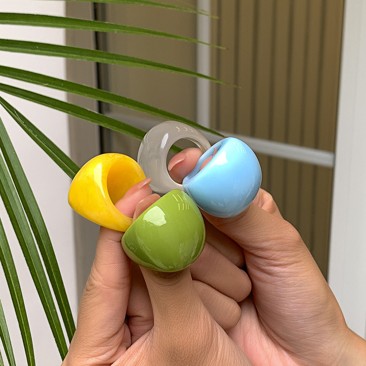 Minimalist Geometric Oval Polished Resin Ring for Women
