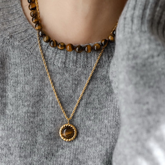 Collar con colgante de ojo de tigre color caramelo para mujer, cadena de aleación con forma geométrica y acabado chapado, cadena de suéter minimalista retro