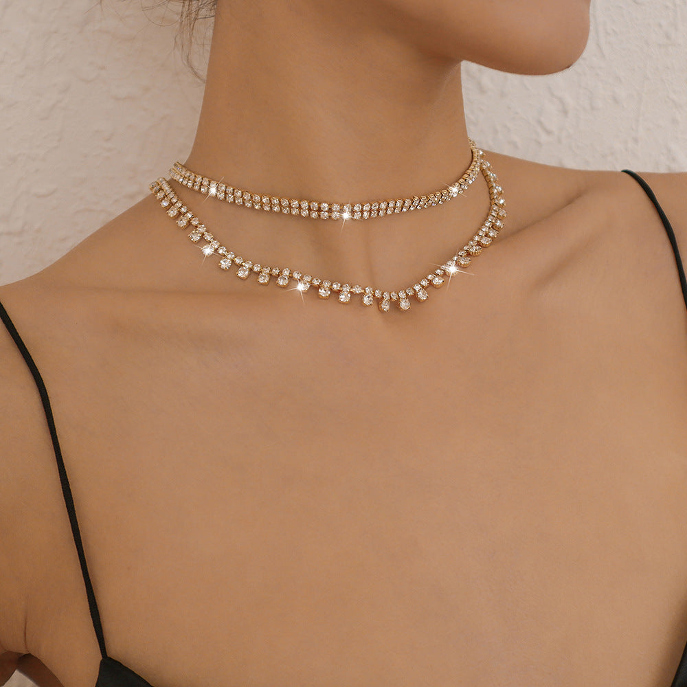 Collar de cadena geométrico dulce y atrevido con flecos de pedrería para mujer, collar con colgante de lujo de aleación chapada