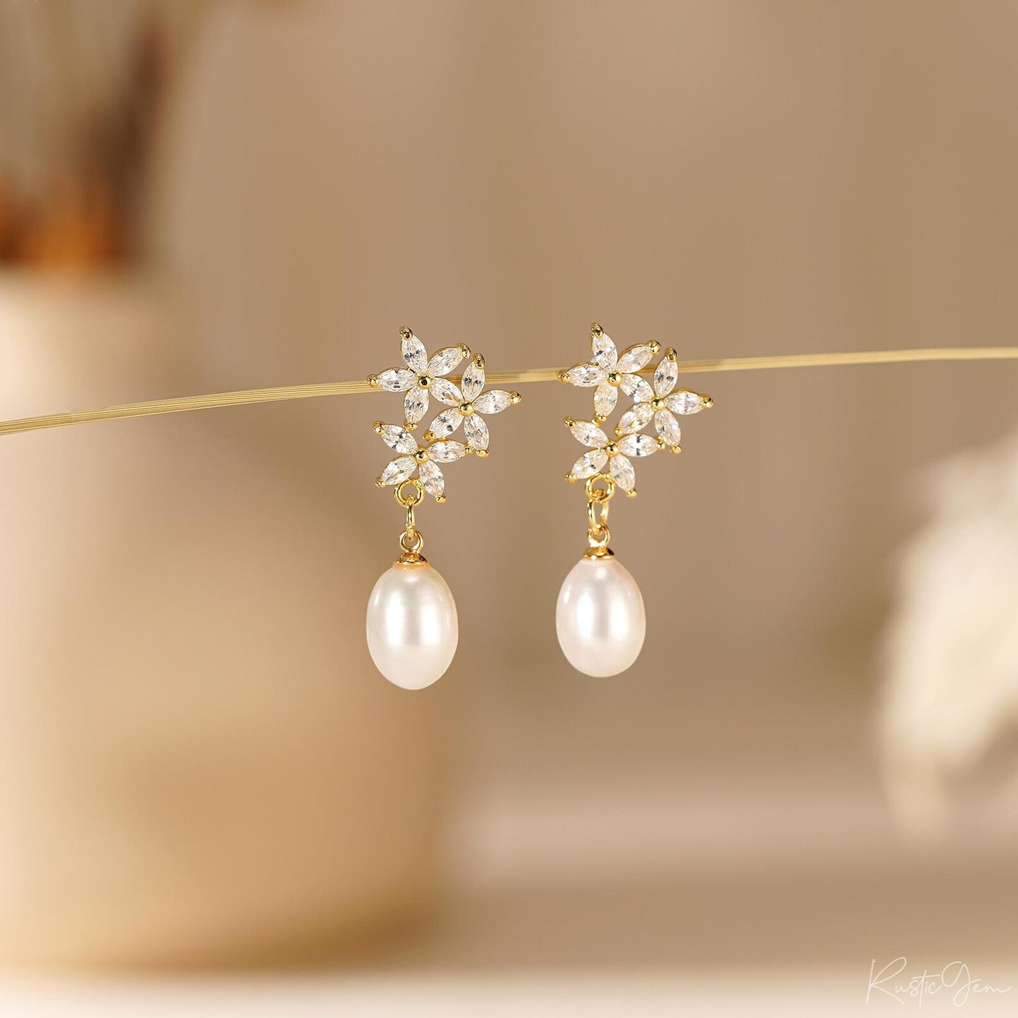 Luxury Elegant Geometric Alloy Rhinestone Inlay Earrings for Women