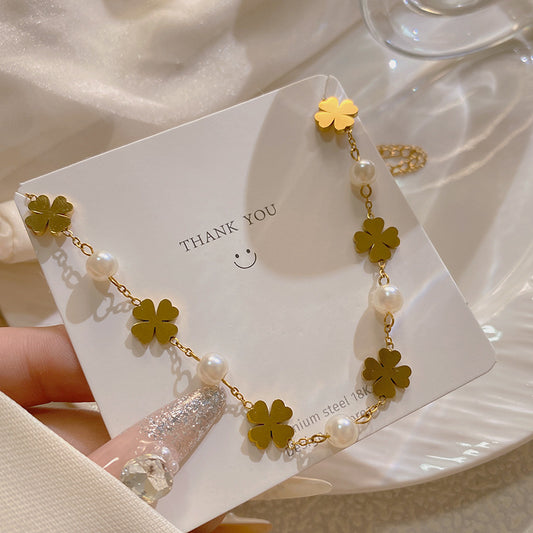 Minimalist Elegant Gold Plated Titanium Steel Four-Leaf Clover Pearl Necklace
