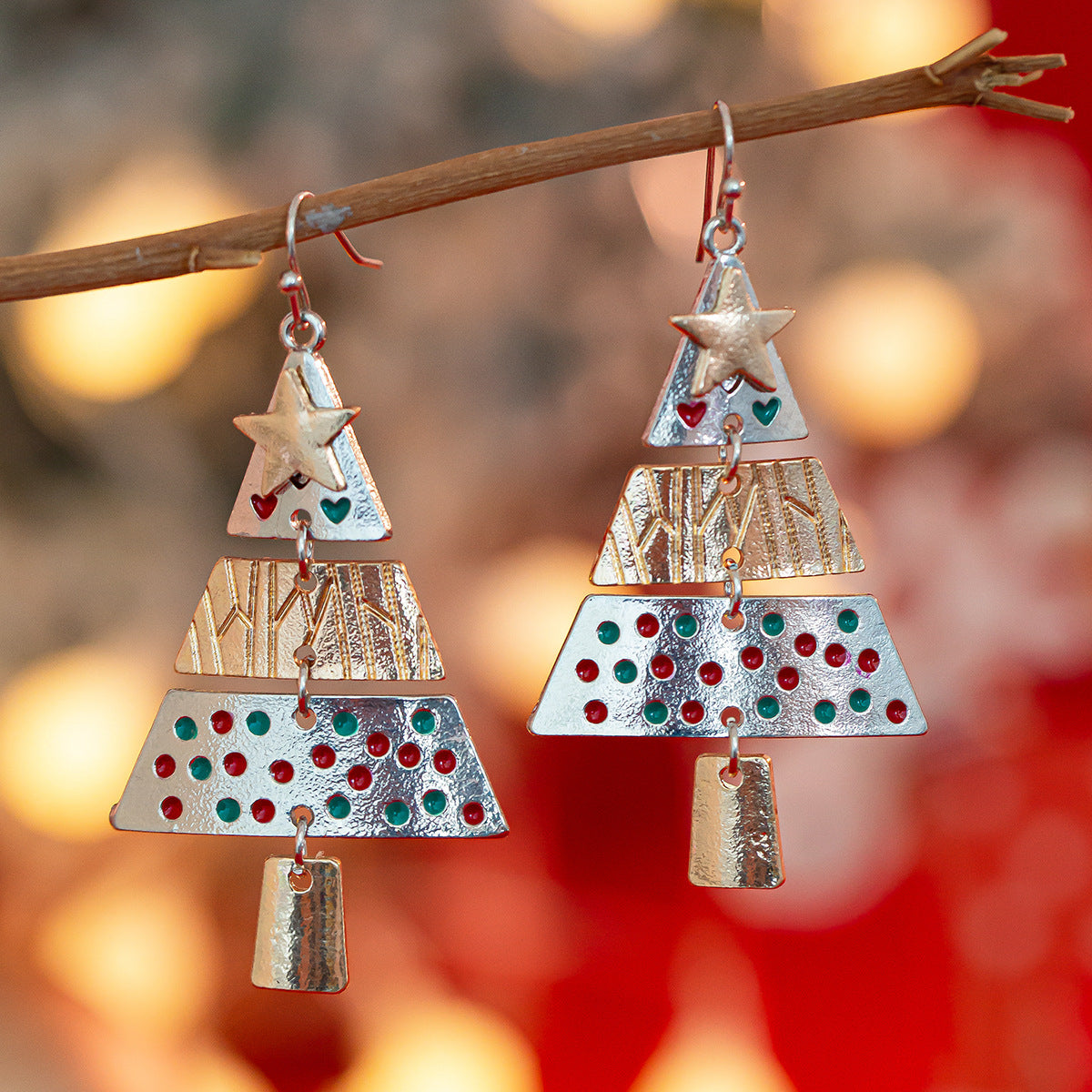 Christmas Star Pendant Necklace for Women with Geometric Shape Alloy Chain and Tassel Detail