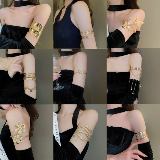 Pulsera Cóncava Irregular Minimalista para Mujer en Aleación de Latón con Acabado Galvánico