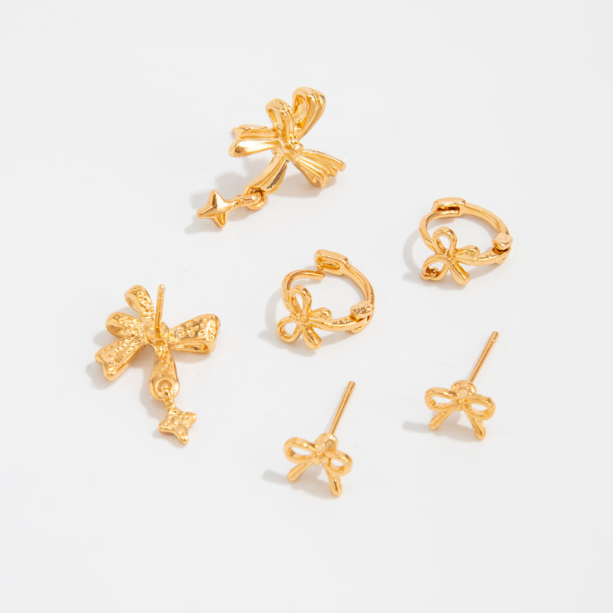 Orecchini a perno e ear cuff minimalisti con fiocco da donna con lega elettrolitica e perni in acciaio inossidabile