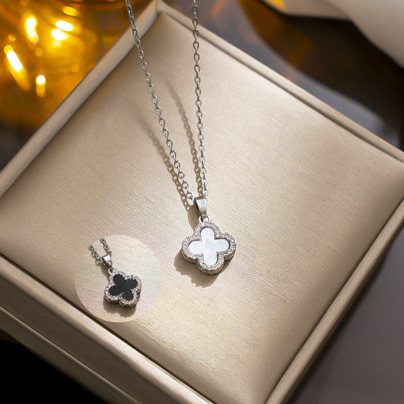 Luxury Minimalist Four-Leaf Clover Pendant Necklace for Women in Titanium Steel with Gold Plating and Rhinestone Inlay
