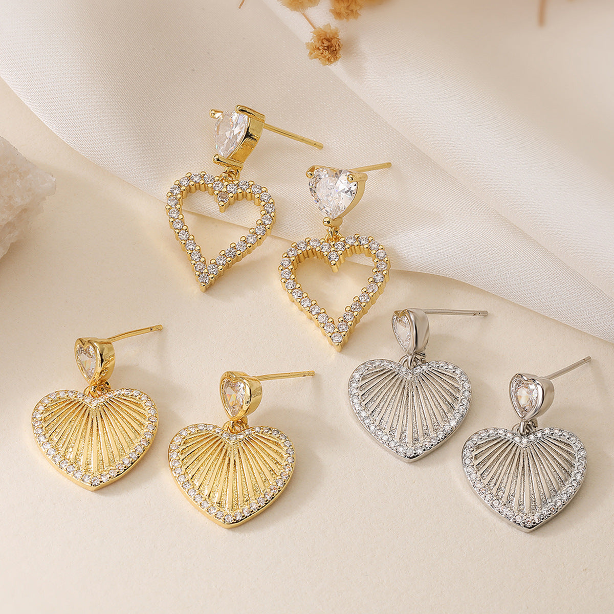 Orecchini Minimalisti a Cuore in Rame Placcato Oro 18K da Donna